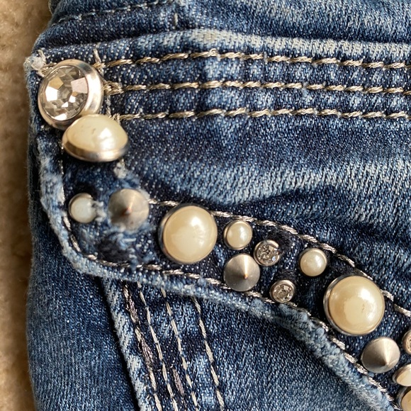 Miss Me jeans size 27 pearls and rhinestones - Picture 2 of 4